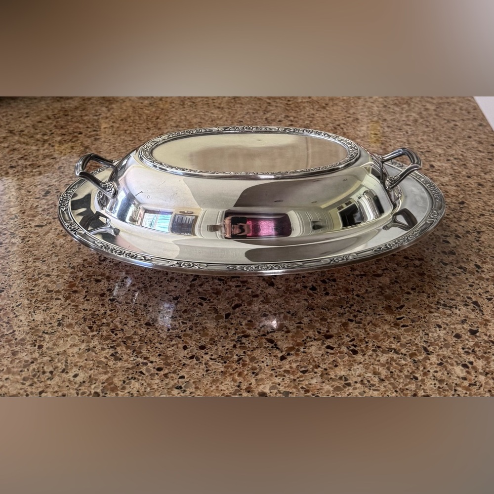 Vintage Rogers and Bro Silver Plated Serving Dish/w/ Serving dish cover#2312